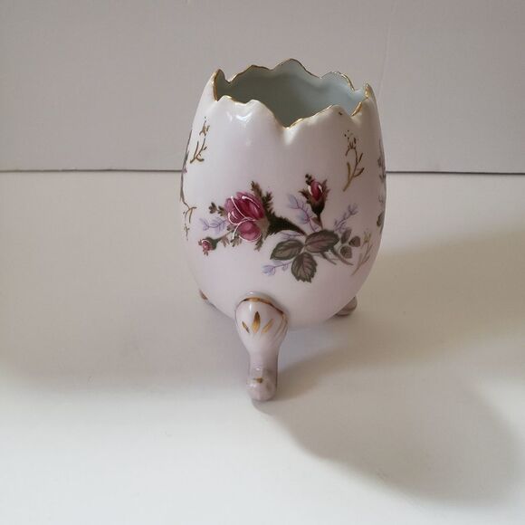 Footed Egg  - Picture 5 of 10